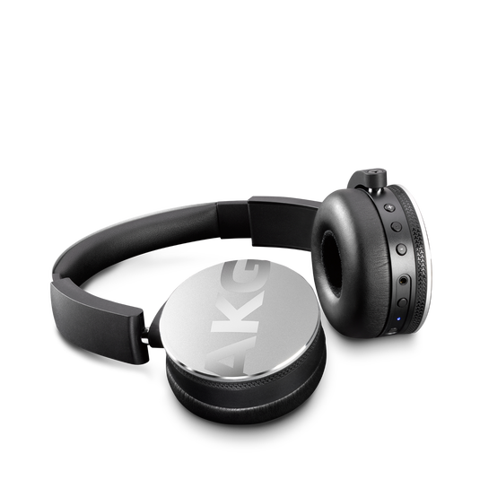 Y50BT - Silver - Premium portable Bluetooth speaker with quad microphone conferencing system - Hero image number null